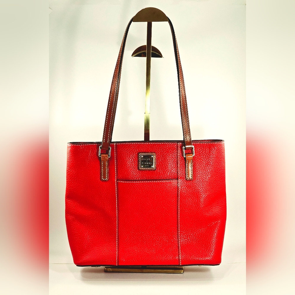 Dooney & Bourke Lexington Shoulder Purse in bright Christmas / Ferrari Red !